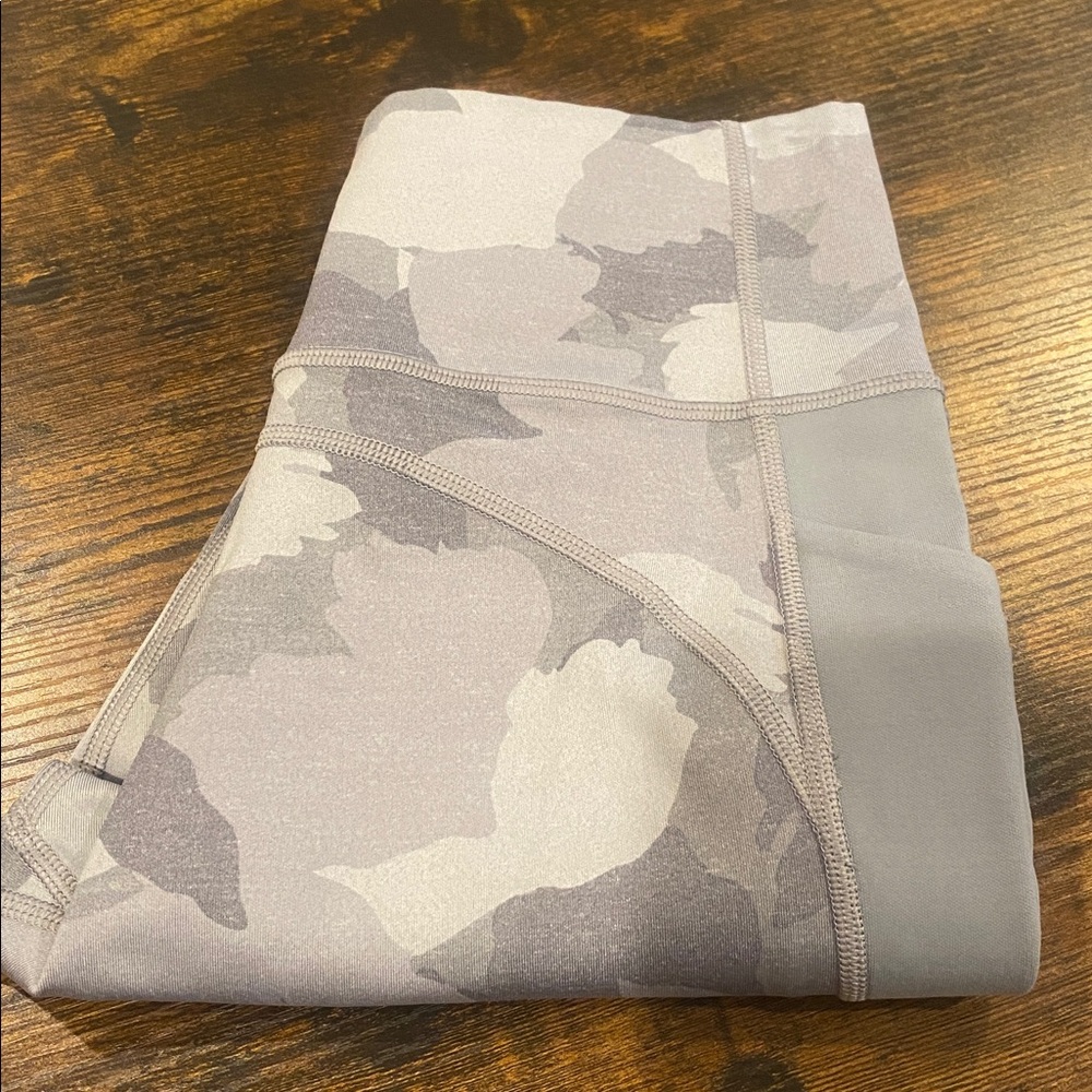 Athleta leggings - Picture 9 of 9